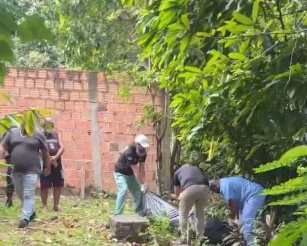 Corpo é encontrado por morador em barranco na Cidade Nova