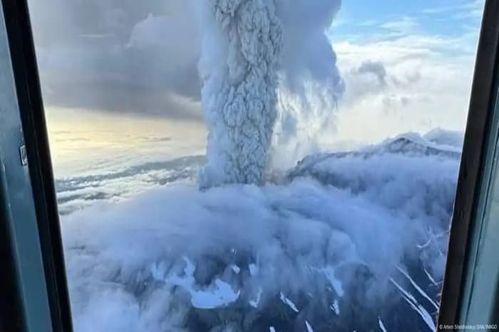 VÍDEO: Vulcão entra em erupção na Rússia após 500 anos adormecido; terremoto pode ter causado fenômeno