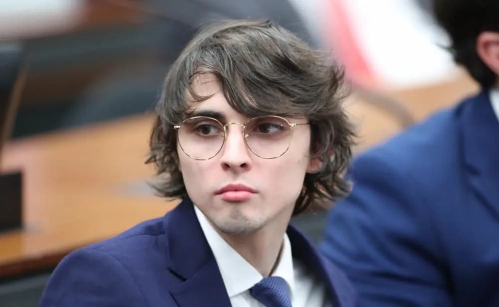 Amom lança documentário sobre a BR-319 e critica décadas de promessas não cumpridas