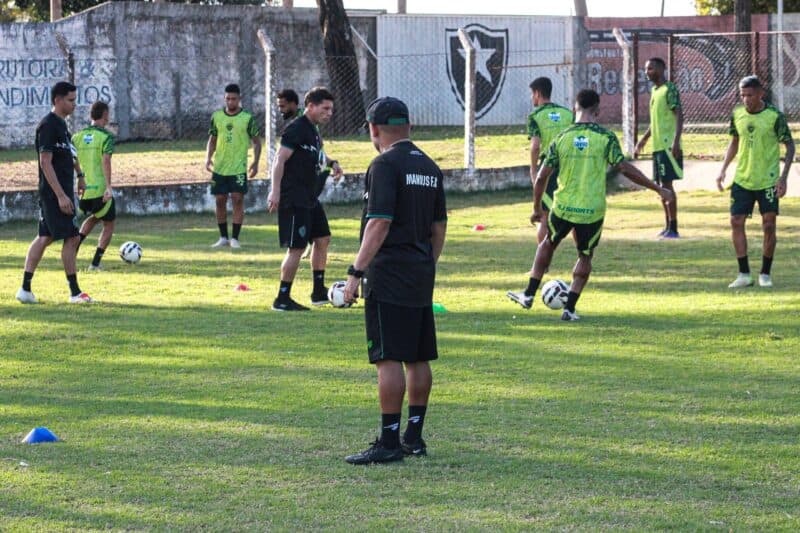 Manaus FC faz jogo decisivo contra o Imperatriz-MA