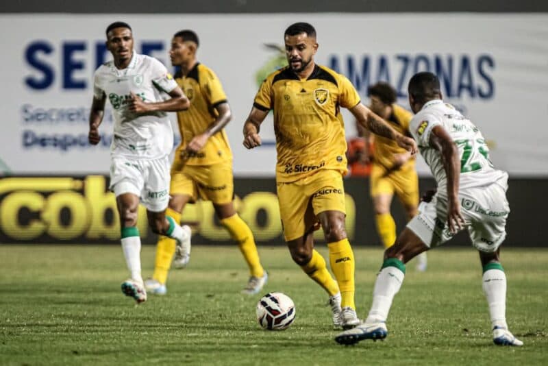 Amazonas FC vacila no fim e empata com o América-MG na Série B