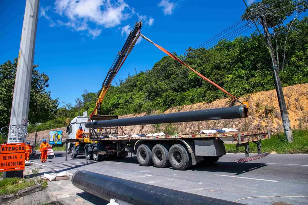 Trecho entre as avenidas Autaz Mirim e Solimões é interditado; obras duram até segunda (1º)
