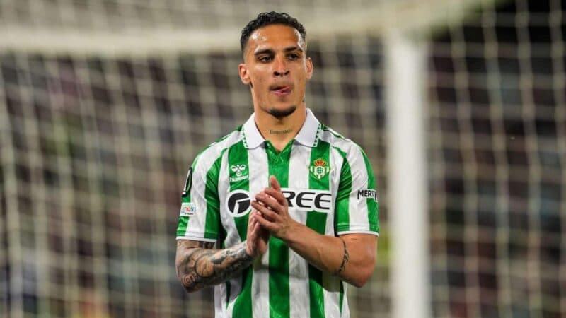 Real Betis fecha negociação para aquisição de Antony junto ao Manchester United