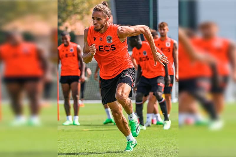 Santos espera Brahimi no Brasil para oficializar a contratação