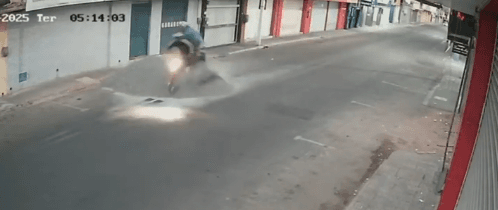 Idosa é arremessada e morre após colisão com material de obra no Ceará