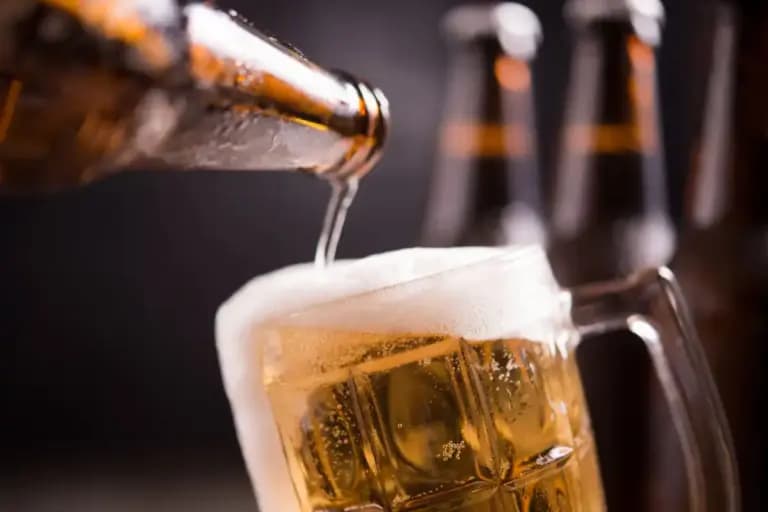 Consumo de bebidas alcoólicas no Brasil e no mundo