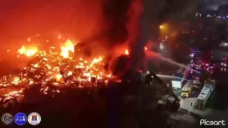 VÍDEO: Incêndio em favela deixa mais de 1.100 famílias desabrigadas nas Filipinas