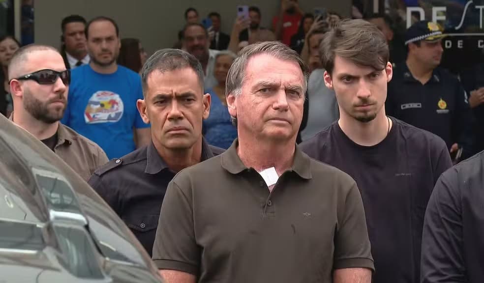 Boletim aponta que Bolsonaro tem quadro de anemia por deficiência de ferro
