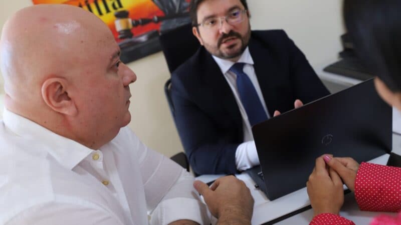 Indígena violentada por PMs em delegacia aguarda laudo da Funai para deixar abrigo em Manaus