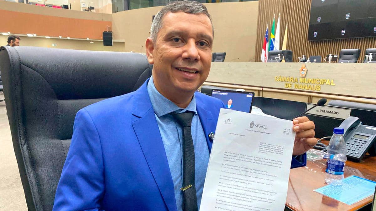 Vereador Pai Amado lança Projeto de Lei para combater preconceito contra pobres