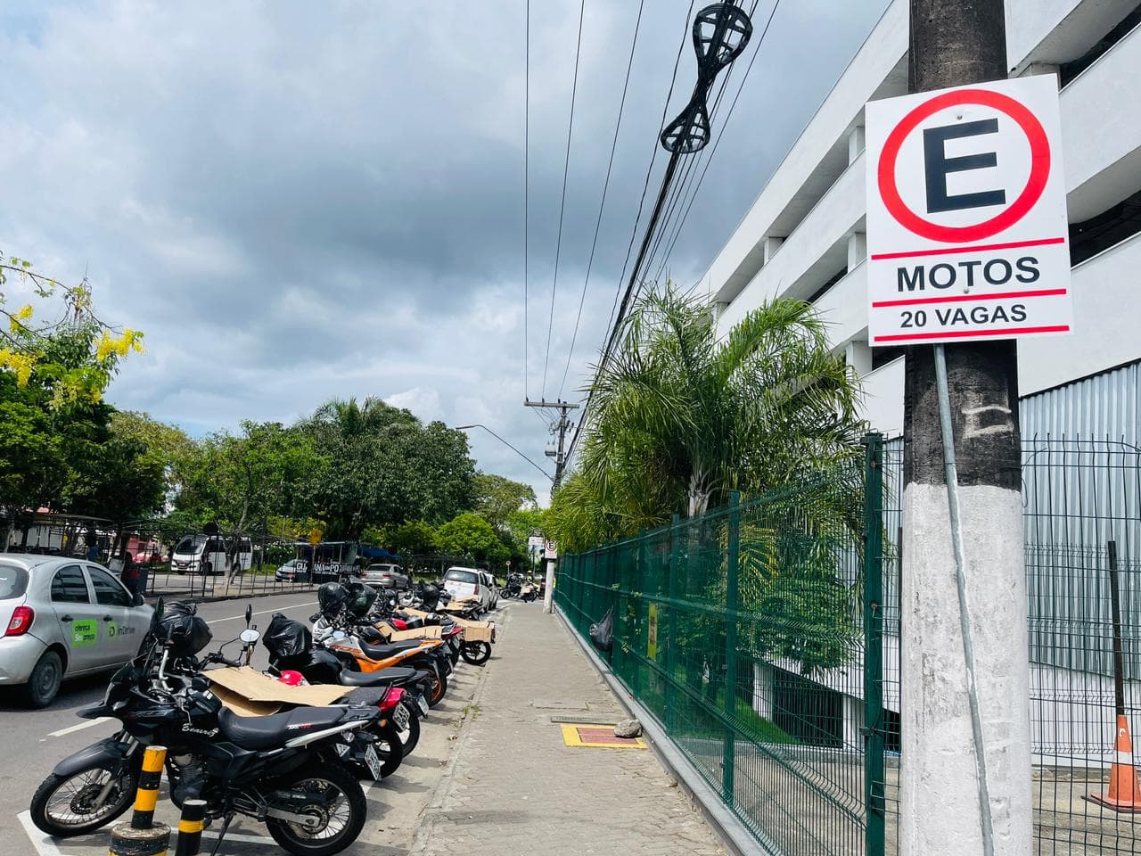Projeto de Lei quer limitar tarifa de estacionamento para motocicletas em Manaus; entenda