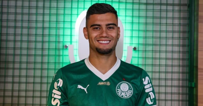 Andreas Pereira treina no Palmeiras, enquanto Veiga começa a transição