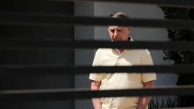 Políticos do AM se manifestam após condenação de Bolsonaro a 27 anos