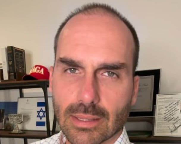 Eduardo Bolsonaro chama PEC da dosimetria de “acordo indecoroso” e ameaça relator