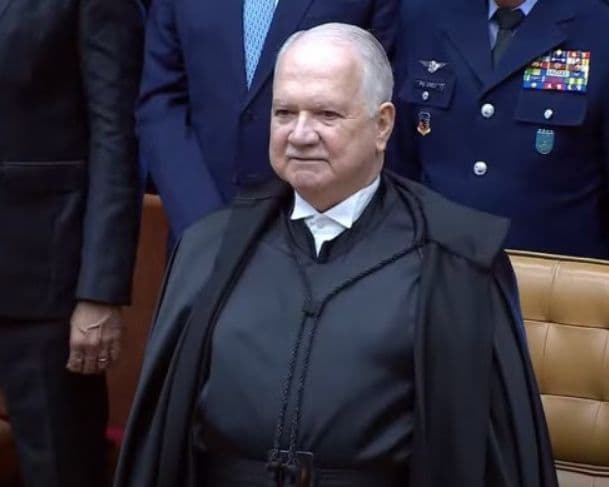 Fachin assume presidência do Supremo e defende independência do judiciário