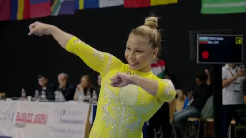 Flávia Saraiva ganha medalha de ouro na trave e encanta na Hungria