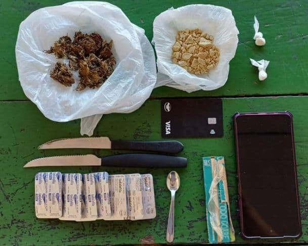 Jovem é preso em Tapauá vendendo drogas e tadalafila sem prescrição em hotel