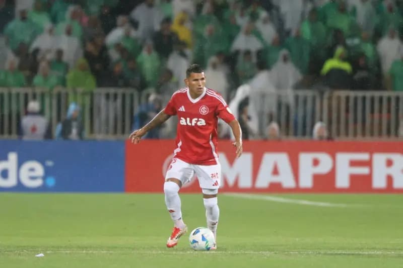 Lanús processa o Inter na Fifa devido à dívida envolvendo Braian Aguirre