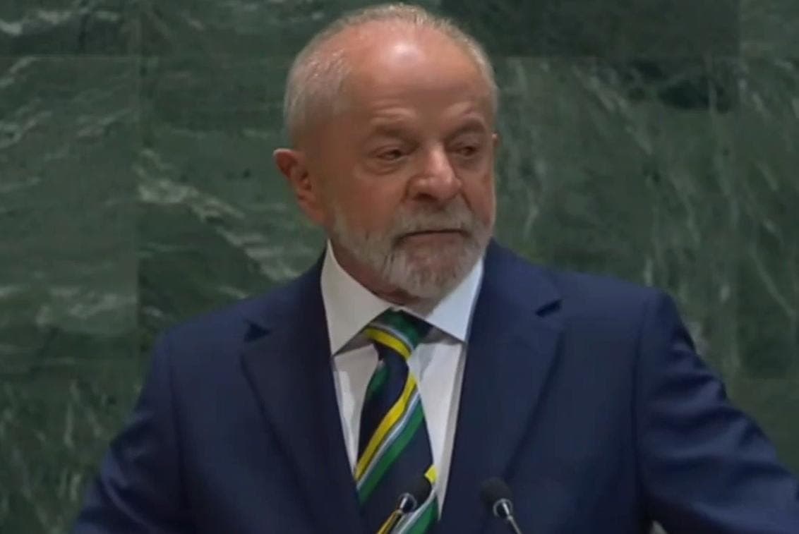 Lula amplia salário e licença maternidade por questões de doença