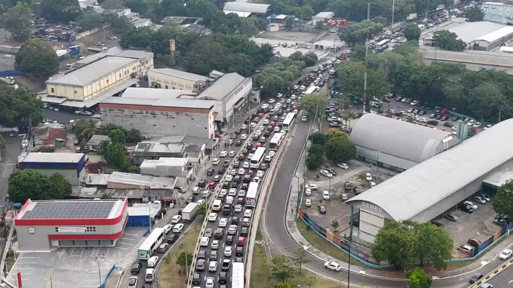 Censo mostra que trabalhador manauense gasta até 1 hora para chegar ao ‘batente’