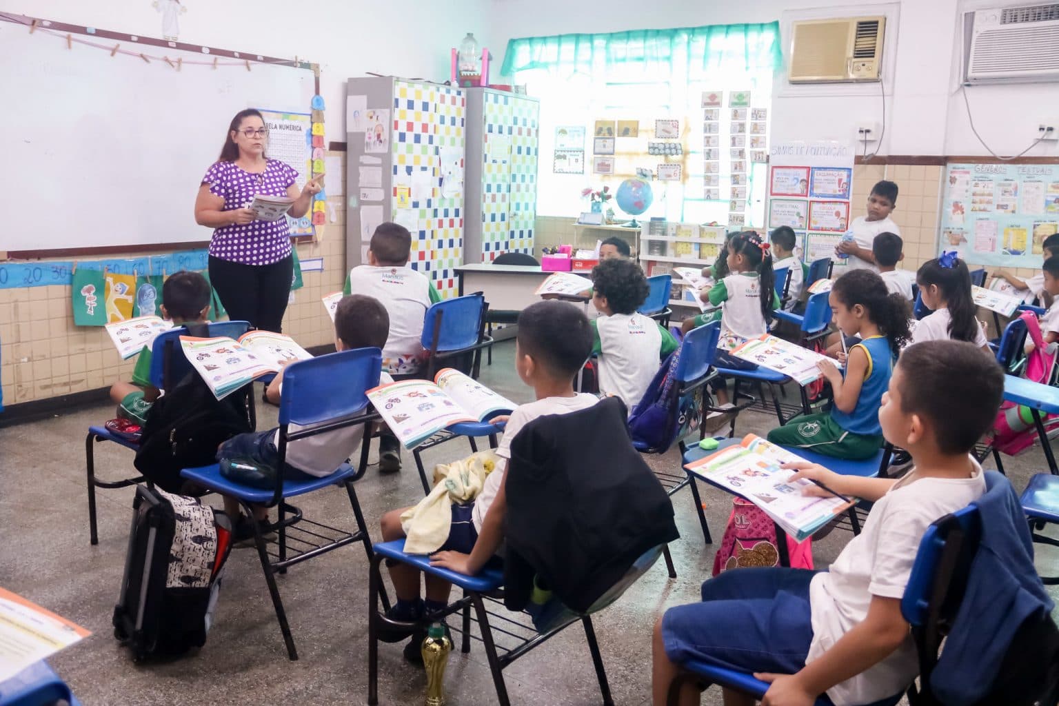 Proposta “Leia Mais” quer incentivar leitura e revelar novos escritores nas escolas de Manaus