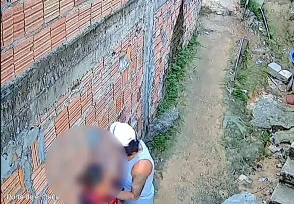 Suspeito de se masturbar e tentar estuprar criança em beco de Manaus é preso em Santa Catarina