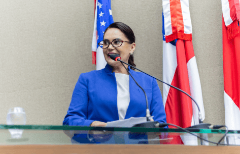 Professora Jacqueline retoma cargo de deputada estadual