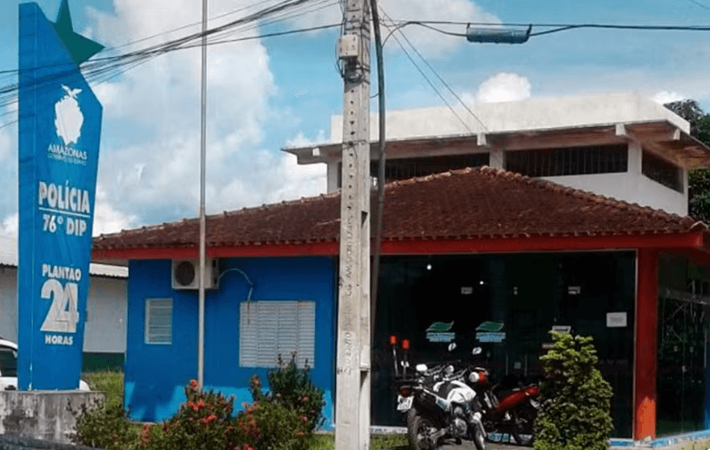 Investigador é suspeito de manter relações sexuais com 5 detentos em delegacia no Amazonas