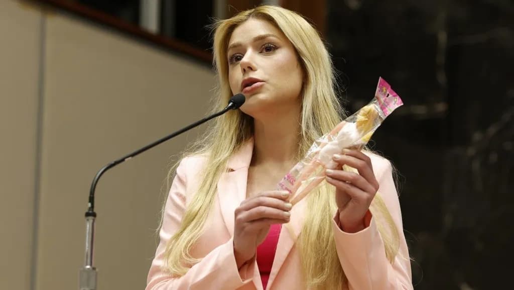 Deputada aciona Conselho de Ética após ser chamada de “Barbie da Shopee” na tribuna