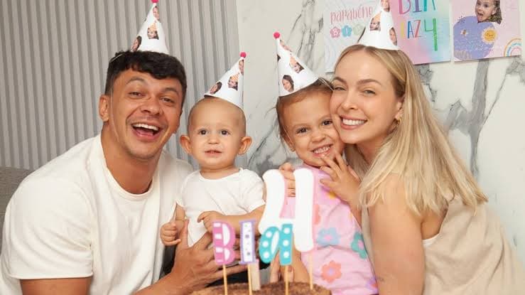 Influenciador Júlio Cocielo anuncia fim do casamento com Tata Estaniecki