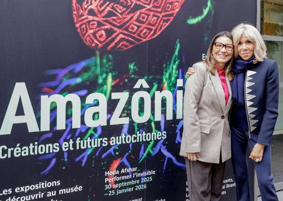 Em Paris, Janja se encontra com Brigitte Macron e visita exposição sobre Amazônia
