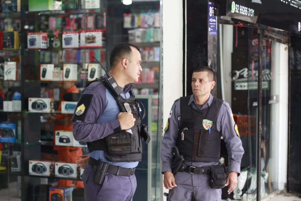 Roubo de celular tem queda histórica em setembro, aponta SSP
