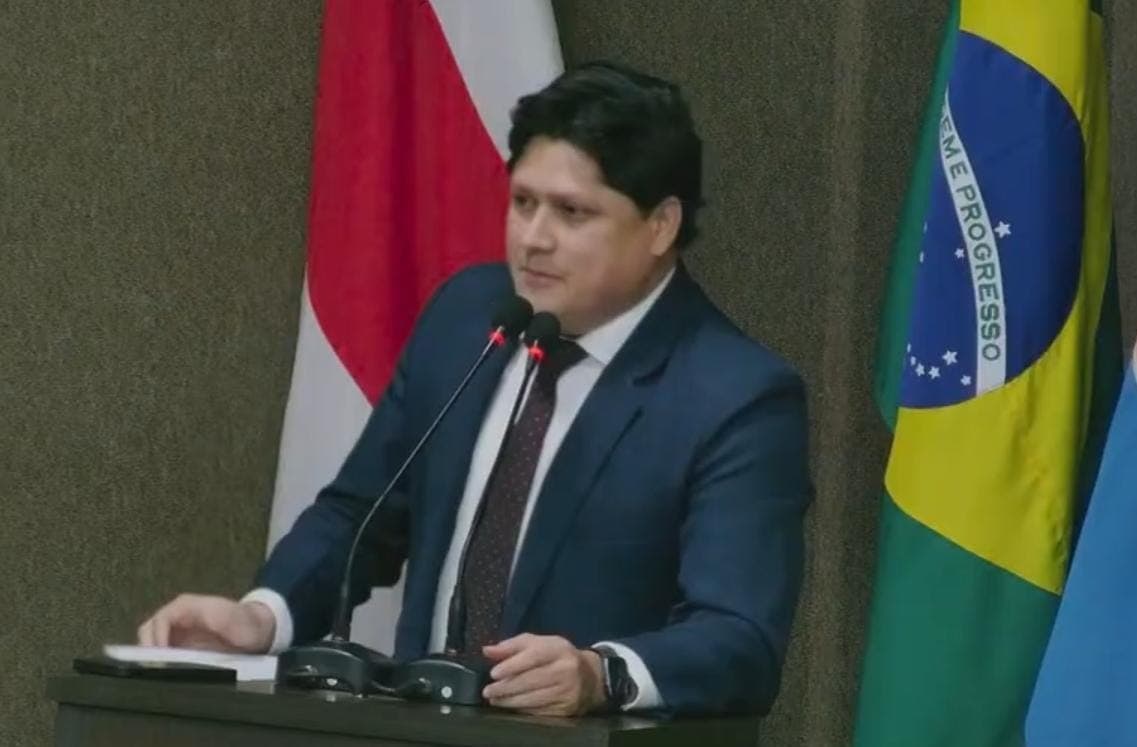 VÍDEO: Vereador expulsa e ameaça algemar jornalista em sessão na Câmara de Itacoatiara