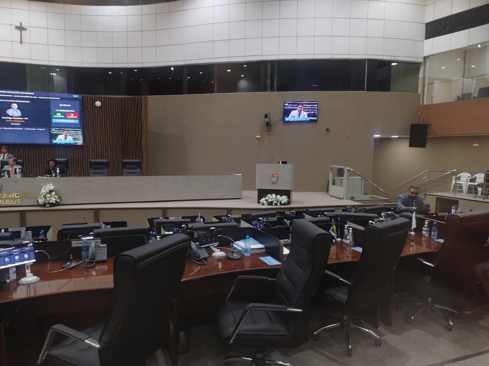 Vereadores de Manaus finalizam sessão plenária ‘mais cedo’