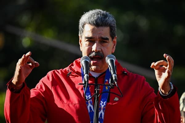 Maduro pede “paz” e critica ações militares dos EUA: “Não à guerra louca!”