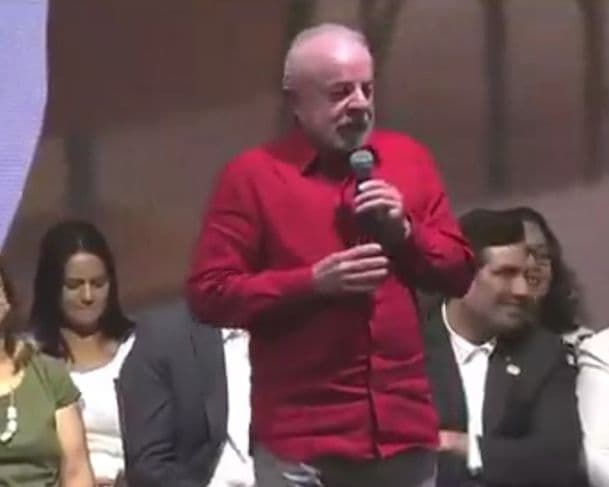 Lula diz que “pintou uma indústria petroquímica” com Trump durante conversa