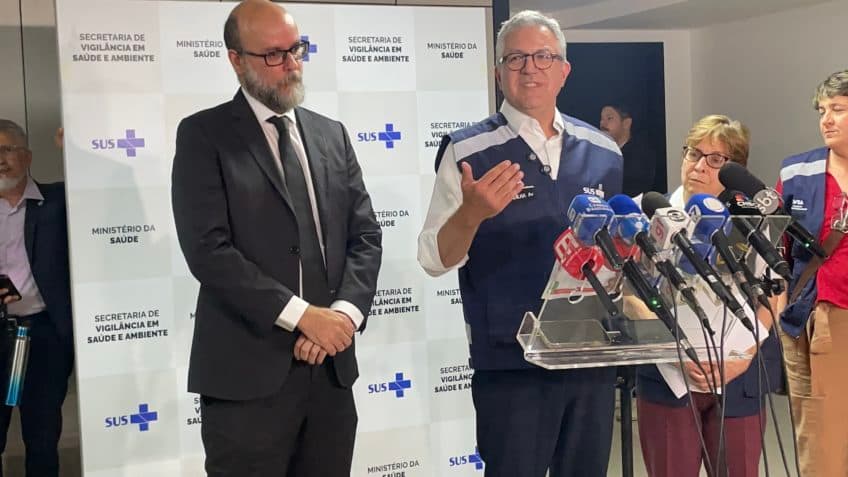 Ministério da Saúde orienta evitar destilados após casos de intoxicação por metanol