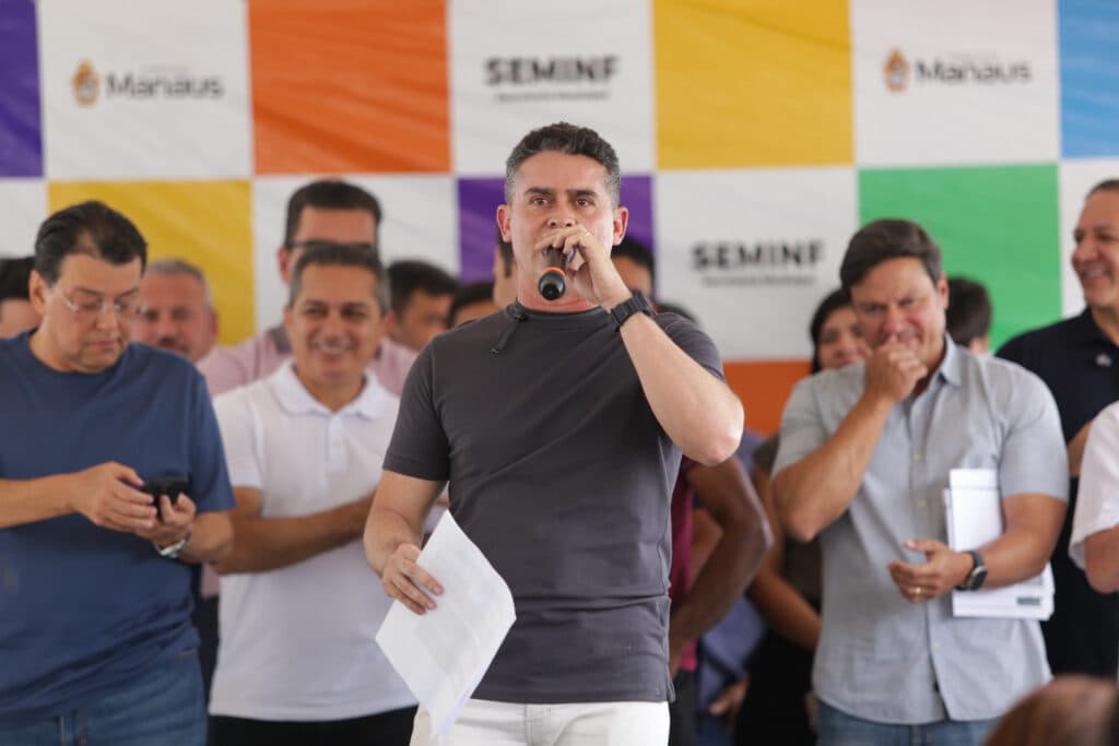 David Almeida busca explicar novo empréstimo de R$ 1 bi. “Troca juros do cartão de crédito por juros do consignado”