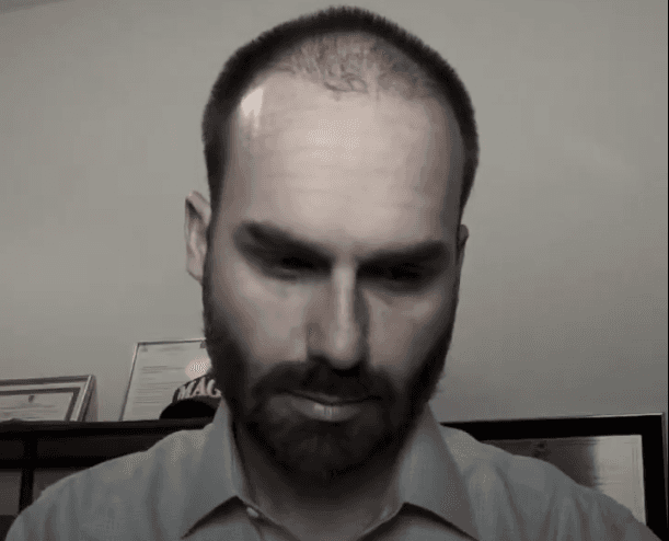 Eduardo Bolsonaro reage após ser chamado de ‘louco’ por governador do Mato Grosso