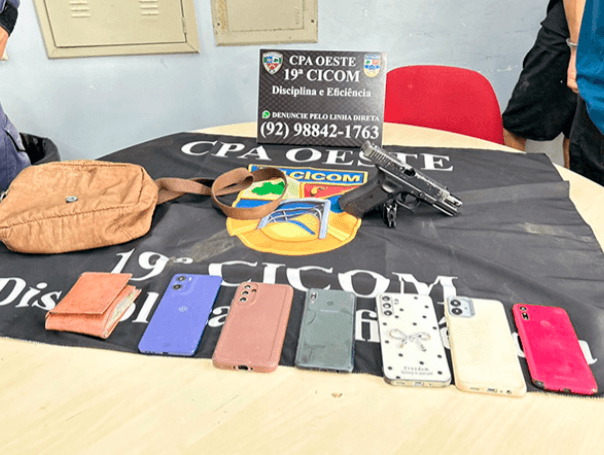 Dupla suspeita de assaltar ônibus 641 é presa próximo a cemitério em Manaus