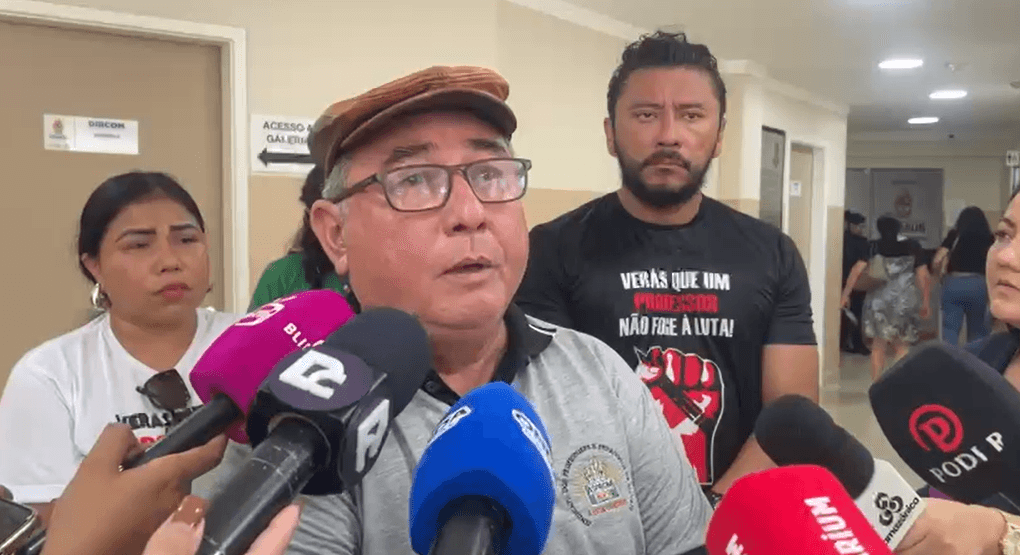 Professores são impedidos de entrar na Câmara durante discussão sobre reforma da Previdência