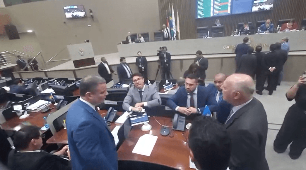 Veja quem votou a favor e contra a Reforma da Previdência em Manaus