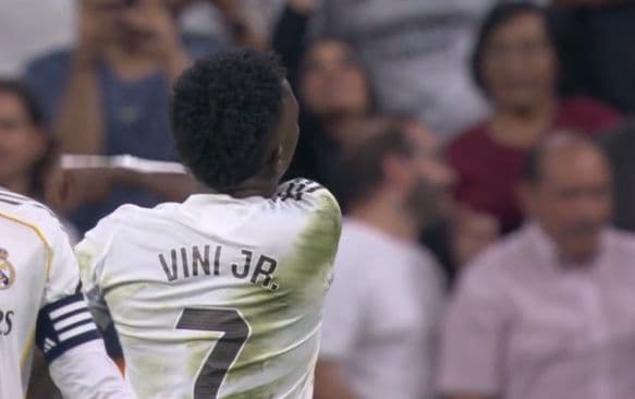 Real Madrid define preço para vender Vini Jr. em meio a polêmicas