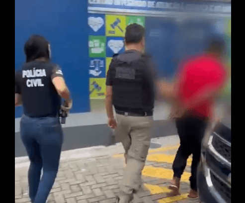 Motorista de app é preso após enteada de 8 anos revelar em desenhos que era estuprada por ele