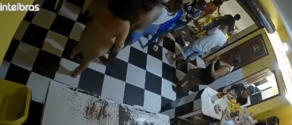 Criminosos invadem bar e matam homem a tiros em Belém