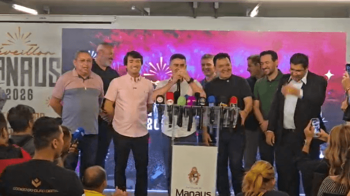 ‘Não quero brigar com ninguém, só alegria’, diz David Almeida em meio a conflitos políticos