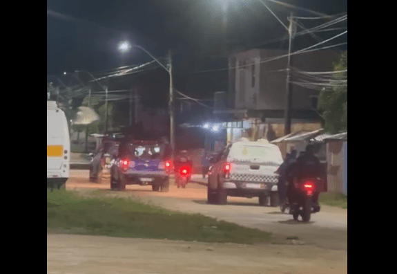 VÍDEO: Polícia transfere 20 presos de Japurá para Manaus