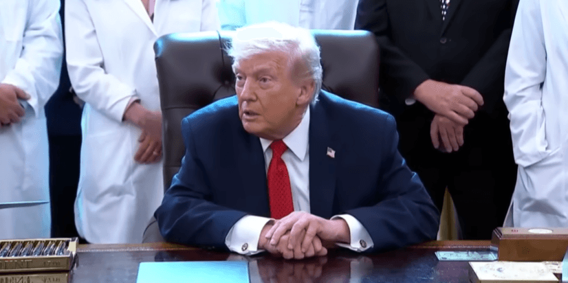 Trump assina decreto para proteger lucros do petróleo da Venezuela retidos pelos EUA