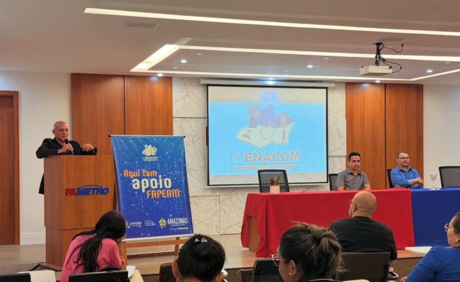 Encontro reúne especialistas para fortalecer pesquisas na Amazônia