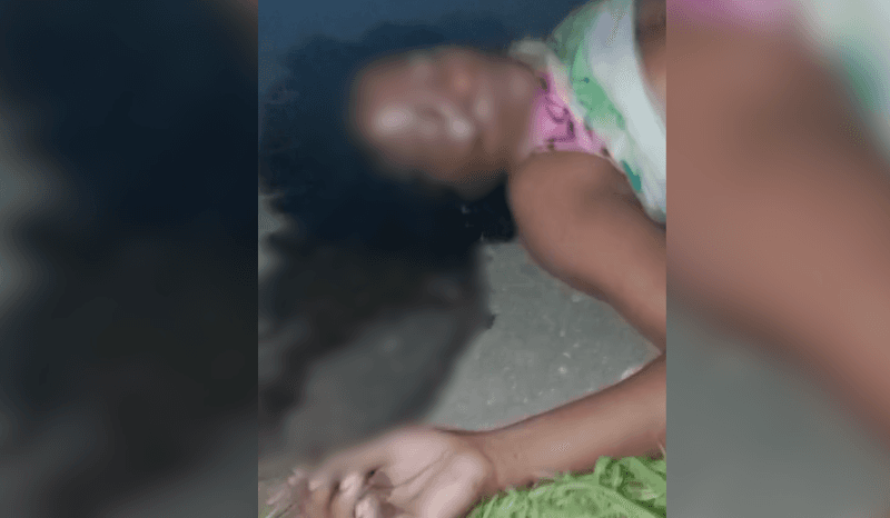 VÍDEO: Corpo de mulher é encontrado embaixo de micro-ônibus no Amazonas